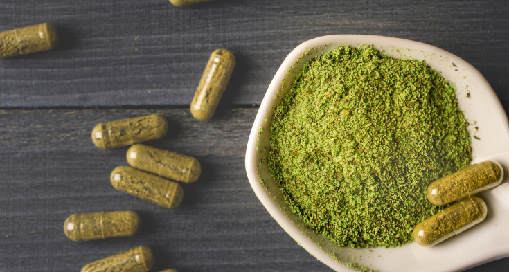 Kratom Capusles and Powder